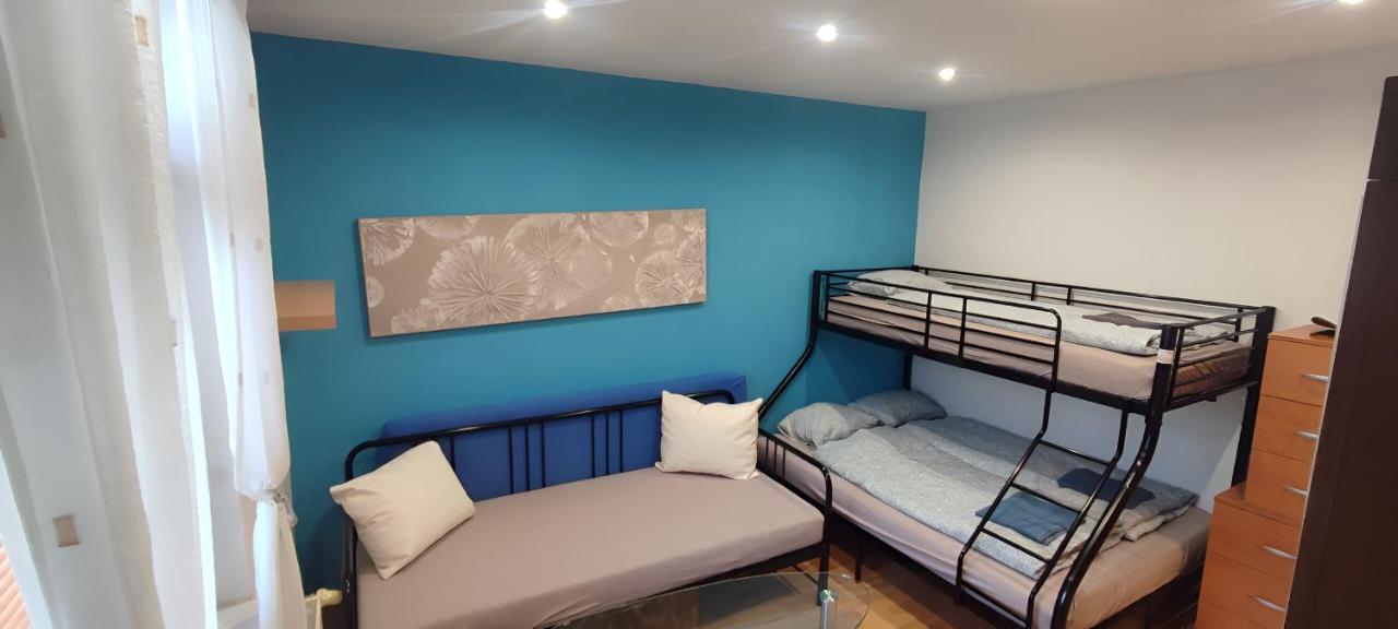 Blue Apartment In City Center, Best Location Братислава Екстер'єр фото